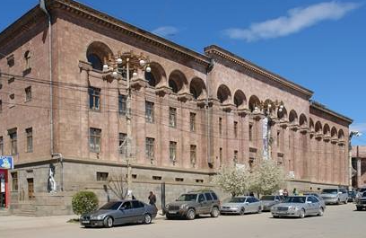 Երևանի թատրոնի և կինոյի պետական ինստիտուտի գրադարան